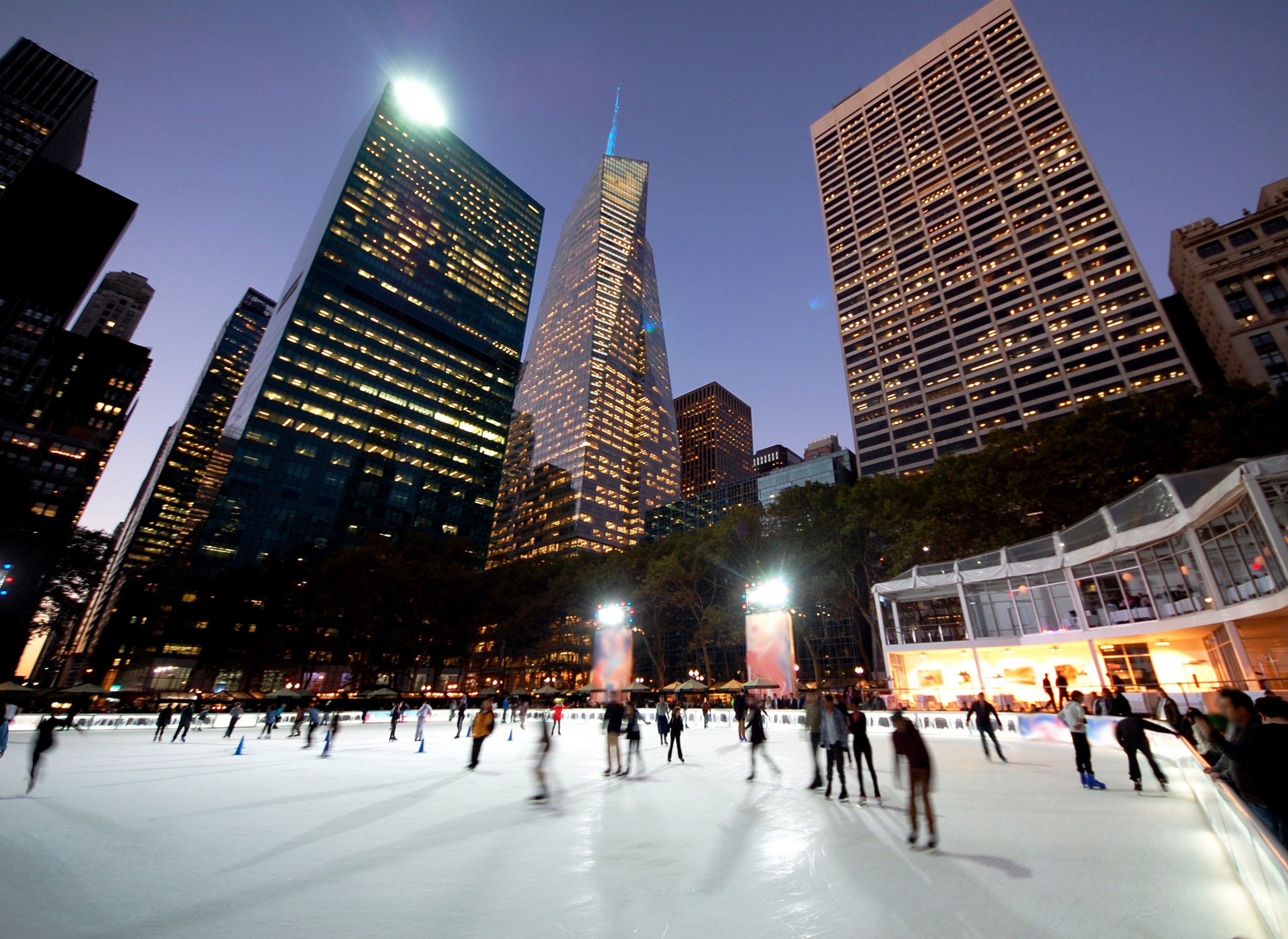 A Guide to the Holiday Season in New York City 1